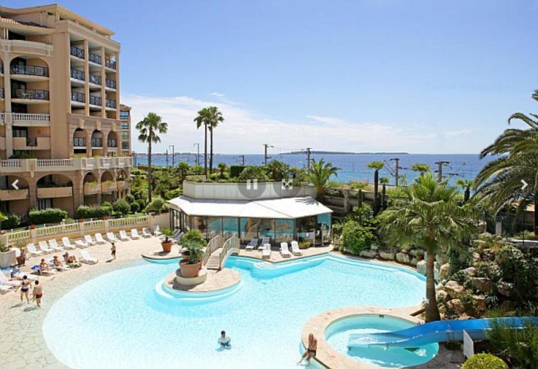 DORMIR A CANNES PIERRE ET VACANCES PISCINES A 50m DE LA PLAGE Extérieur photo